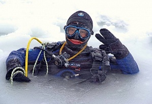 Divers from China have successfully completed Ice Diver PADI course!