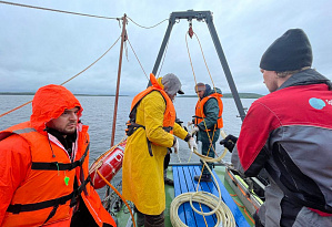 Marine geological and geophysical practice in the "Polar Circle"